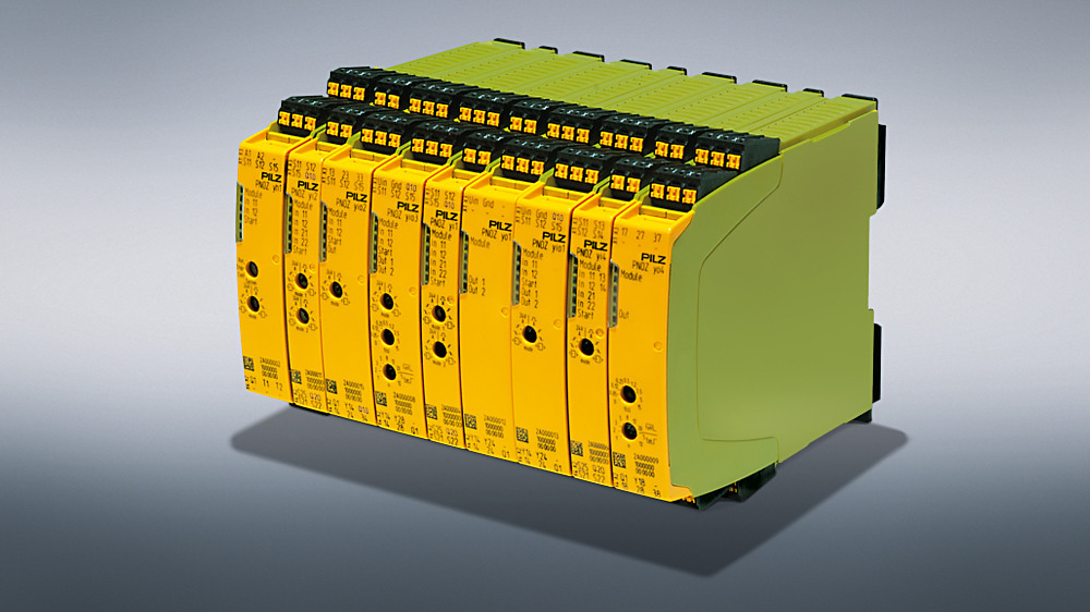 Manage safety functions with the click of a button with myPNOZ – your personalised modular safety relay