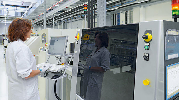 TEKSAL SAFETY CHANNEL PARTNER PILZ AUSTRALIA DELIVERS CFES MACHINESAFE TRAINING IN BRISBANE